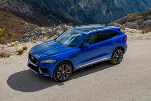 Jaguar F-Pace 3.0 D V6 300cv First Edition 