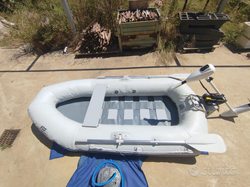 Tender con motore elettrico