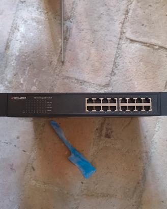 switch Gigabit 16 Porte Intellinet Rack Mount