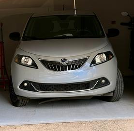 Lancia Ypsilon Ibrida