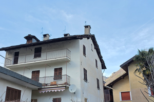 Appartamento in casa bifamiliare