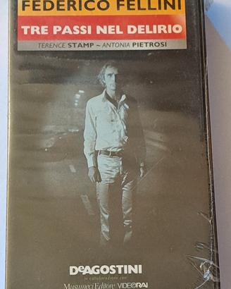 tre passi nel delirio