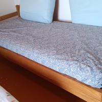 letto ad una piazza con rete e materasso