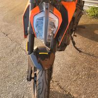 KTM DUKE 125