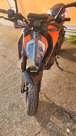 KTM DUKE 125