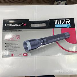 Torcia Led Lenser M17R Ricaricabile art. 8317-R
