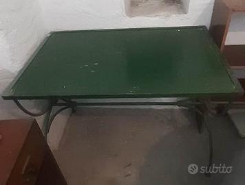 Tavolo in ferro