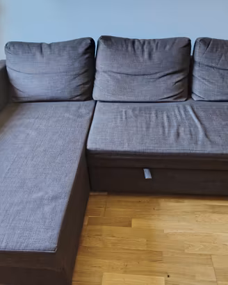 Divano letto Ikea modello Friheten