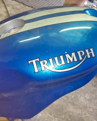 serbatoio triumph speed triple 955 955i