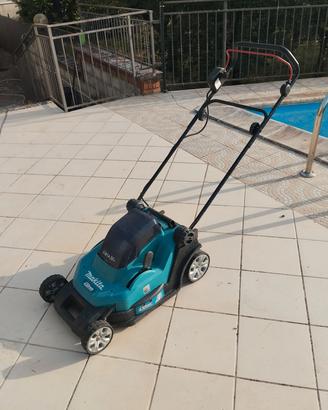 Tosaerba doppia batteria Makita 