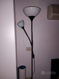 Piantana con doppia luce