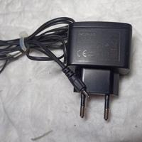 Caricabatterie originale Nokia con spinotto piccol