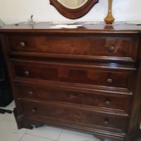 Settimanile con due comodini