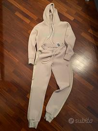 Tuta completa Guess Felpa+pantalone jogger XS