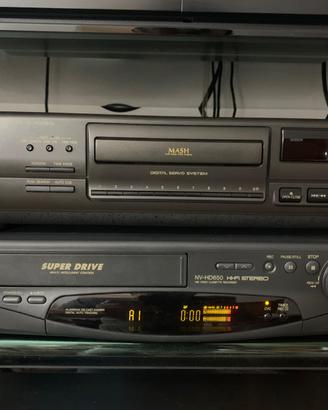 Videoregistratore vhs hifi Panasonic e cd Technics