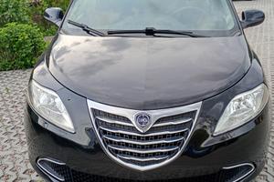 Lancia Ypsilon 1.2 69 CV 5 porte S&S Gold