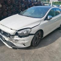 VOLVO V40 II MOTORE D4162T RICAMBI