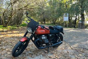 Moto Guzzi v7 850 stone euro5 7000km 2022