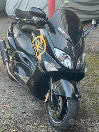 Tmax black & gold