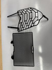 griglie copri fanale e copri radiatore 