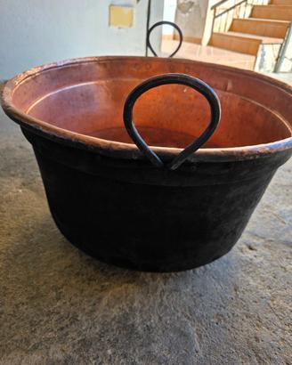 Antico Calderone in rame