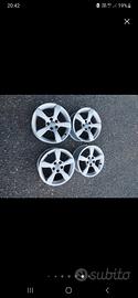 4 cerchi in lega Audi  a 1   r 15 