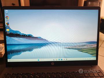 Hp 255 15.6 Ryzen 5 Ram 8 SSD 512 GB