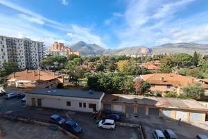 6 vani luminoso e panoramico