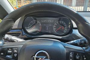Opel corsa b-color 2015 benzina manuale