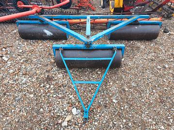 Rulli compattatori trainati