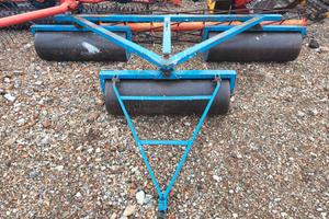 Rulli compattatori trainati