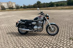 Triumph thunderbird