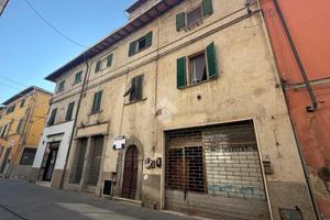2 LOCALI A SANTA CROCE SULL'ARNO