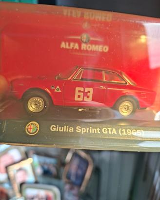 Alfa Romeo Giulia Sprint GTA (1965) – Scala 1:43 –