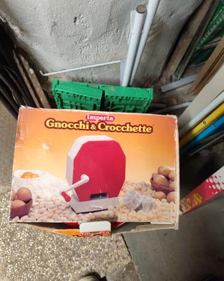 Macchina per gnocchi e crocchette ancora nuovo