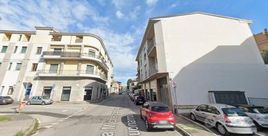 Ampio open space a Lissone con cantina libero ora