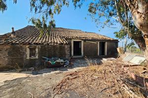 Rustico in Paternò (vicinanze Svincolo Scalilli)