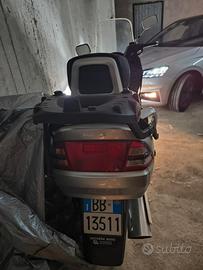 Suzuki AN Burgman 400 - 2001