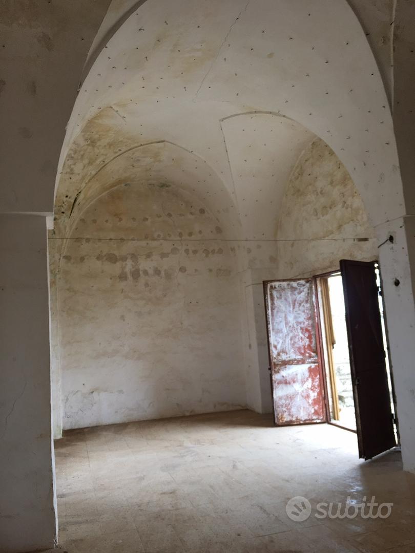 Masseria e terreno seminativo di 14 ettari - Altro