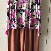 Completo :pantalone palazzo ruggine con maglietta