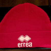 Errea' Berretto 100% acrilico (morbido tipo lana)