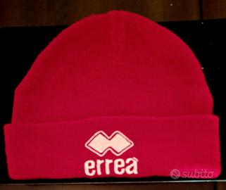 Errea' Berretto 100% acrilico (morbido tipo lana)