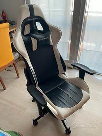 Sedia gaming dxracer