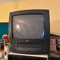 Televisore con video registratore