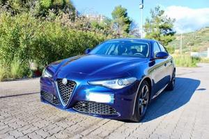 Alfa Romeo Giulia 2.2 160cv
