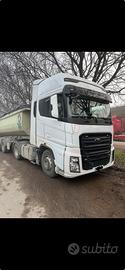 Trattore stradale Ford F Max 500
