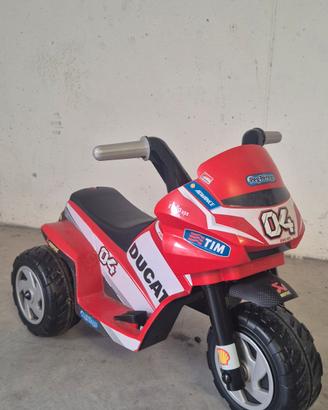 moto Ducati elettrica  Peg Perego