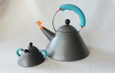 Alessi bollitore 9093 e zuccheriera design Graves