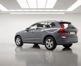 VOLVO XC60 B4 (D) GEARTRONIC MOMENTUM