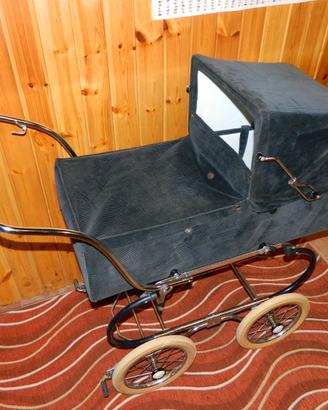 Carrozzina d’epoca Peg Perego
